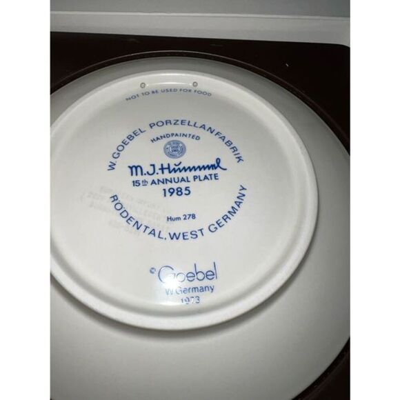 Goebel M.J. Hummel Annual Plate 1985 - Picture 3 of 8
